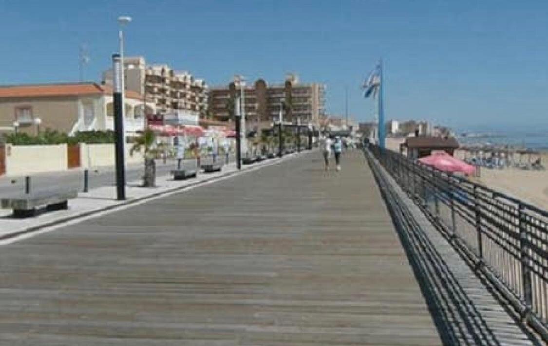 Apartment With Pool & Balcony Less Than 10Min Walk To La Mata Beach! Torrevieja Ngoại thất bức ảnh