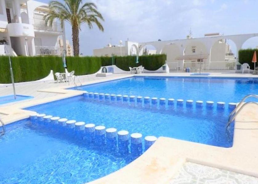 Apartment With Pool & Balcony Less Than 10Min Walk To La Mata Beach! Torrevieja Ngoại thất bức ảnh
